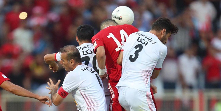 دیدار پرسپولیس و تراکتور در ساعت مقرر برگزار میشود پرسپولیس