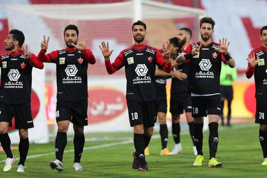 پرسپولیس تا پایان سال مشکیپوش میماند پرسپولیس تا پایان سال مشکیپوش میماند