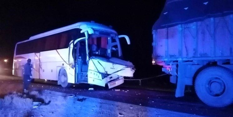 35 فوتی و مصدوم در تصادف اتوبوس اسکانیا با کامیون
