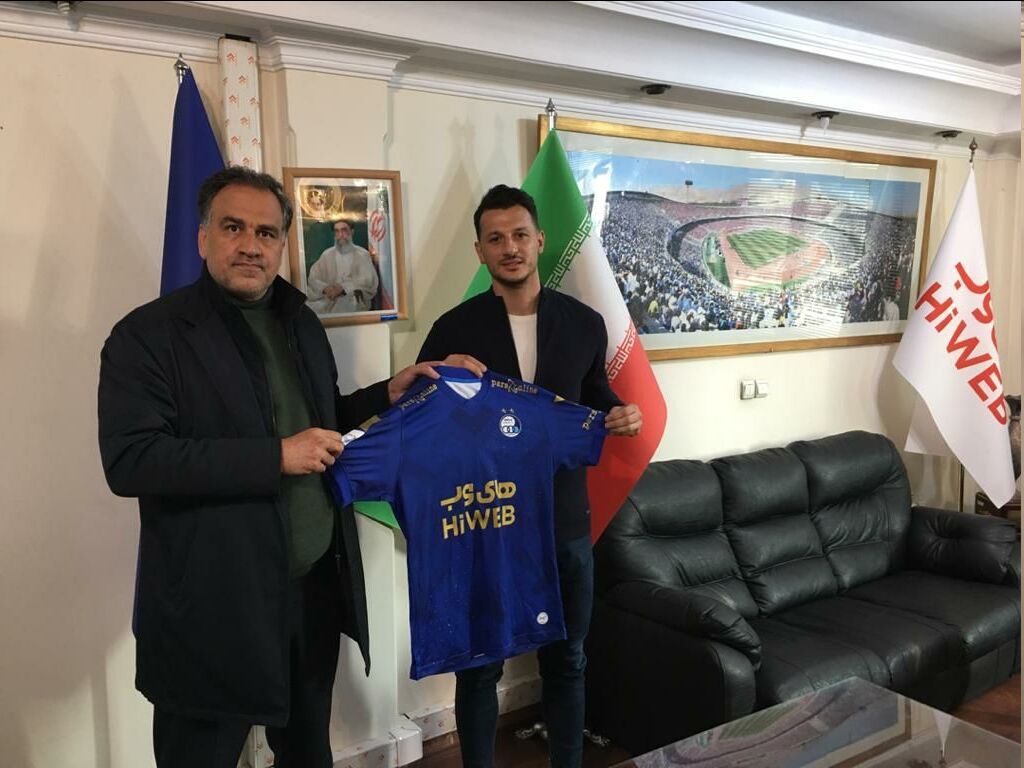 بازیکن مازاد پرسپولیس استقلالی شد پرسپولیس