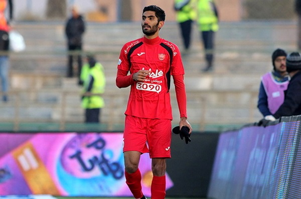 خداحافظی احساسی انصاری با هواداران پرسپولیس / عکس پرسپولیس