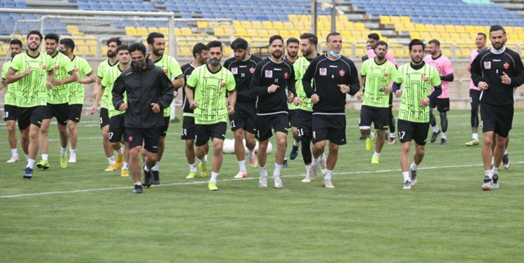 پیروانی به تمرینات پرسپولیس بازگشت پیروانی به تمرینات پرسپولیس بازگشت