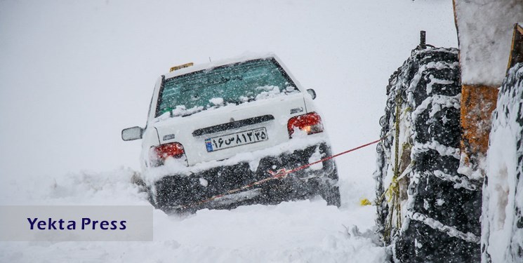 برف و باران در جاده‌های 7 استان