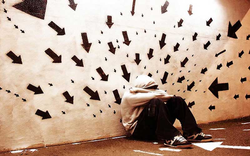 راهکارهایی برای غلبه کردن به ترس از قضاوت دیگران