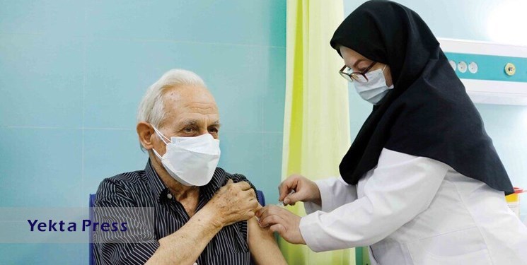 معاون دانشگاه علوم پزشکی ایران: تزریق دُز سوم واکسن در دستور کار قرار گرفته است
