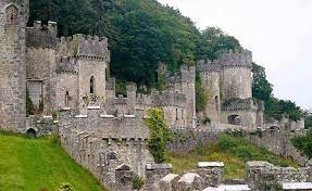 قلعه گوریچ، خانه ارواح قرون وسطایی