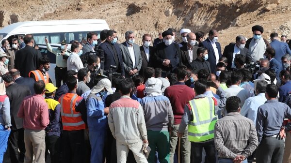 نمی گذاریم حق کارگری