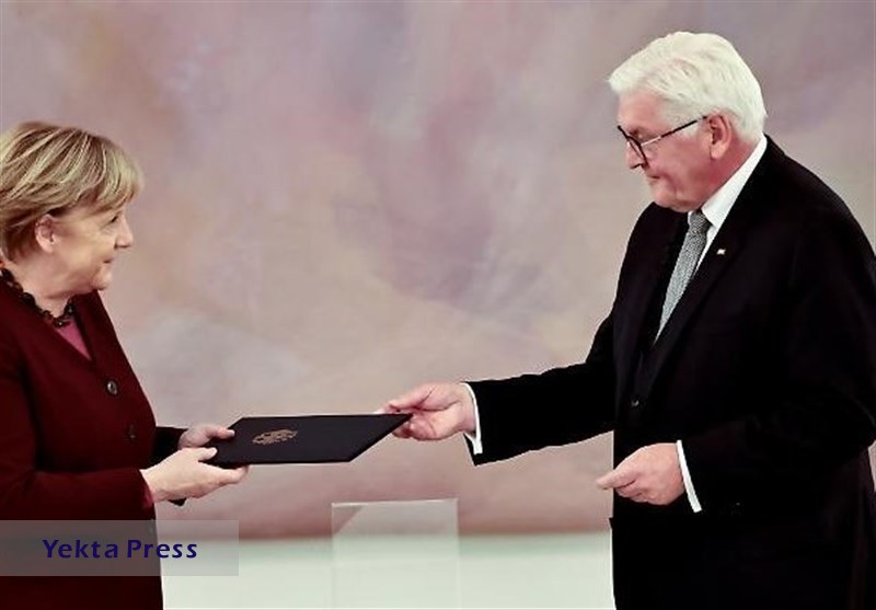  رئیس جمهور آلمان، مرکل را رسما برکنار کرد 