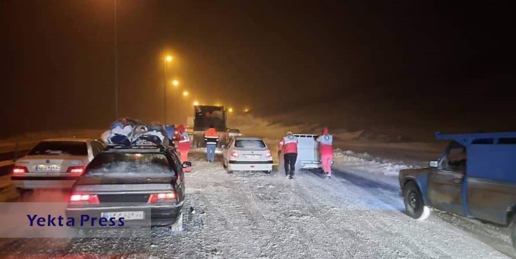 اسکان ۵۰۰ نفر گرفتار در برف و کولاک اردبیل