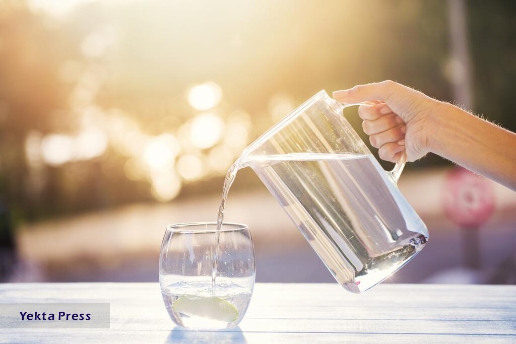 ۱۰ راهکار برای تامین آب روزانه بدن