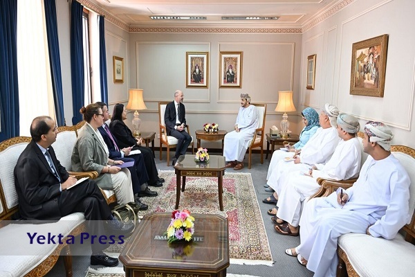 گفتگو رابرت مالی با معاون وزیر خارجه عمان درباره ایران