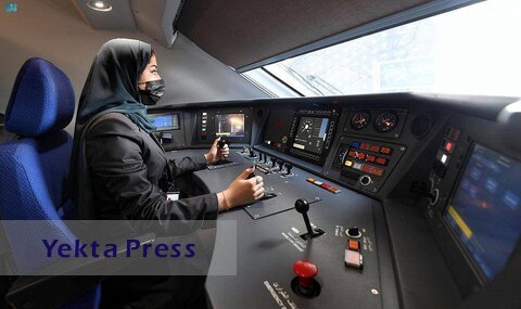 ۳۲ زن در عربستان راننده قطار سریع السیر شدند