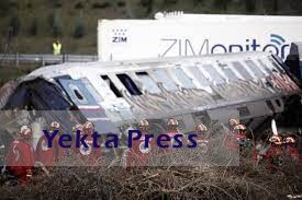 تصادف قطار در یونان دستکم ۳۸ کشته برجاگذاشت