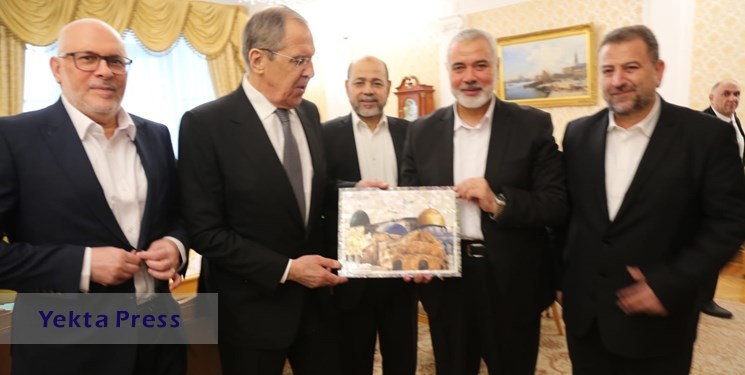تالاب لیپار چابهار با چشم انداز زیبا و رنگ صورتی