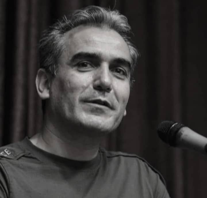  پروانه می شوم