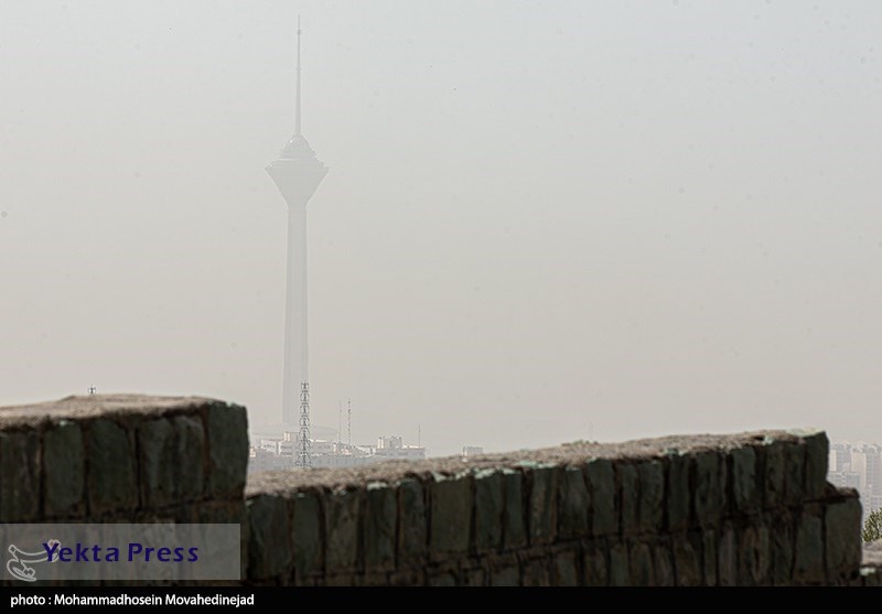 ادارات تهران از ساعت ۱۲ تعطیل هستند