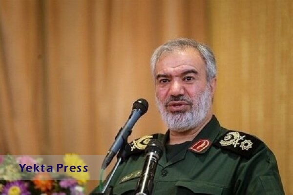 جبهه انقلاب اسلامی ۴۳ سال است که بر جبهه شیطان پیروز می‌شود