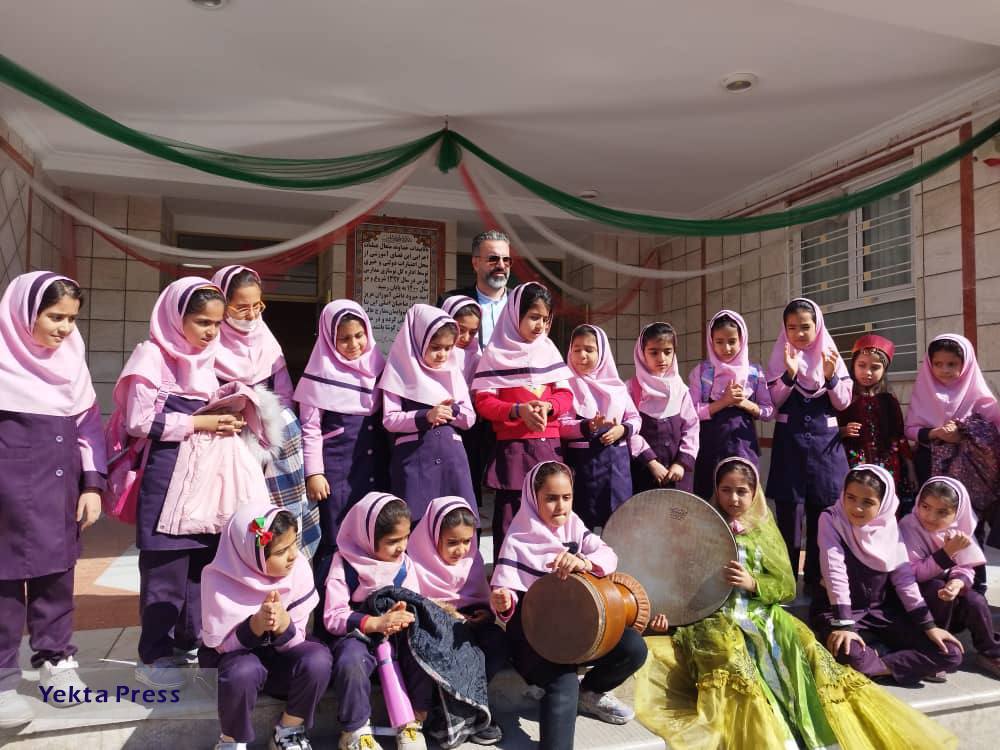 بازدید دکتر اشکان تقی پور از مدرسه 12کلاسه‌ی تازه به‌ بهره برداری رسیده‌ی موسسه خیریه یک گامان در شهرستان کازرون استان فارس