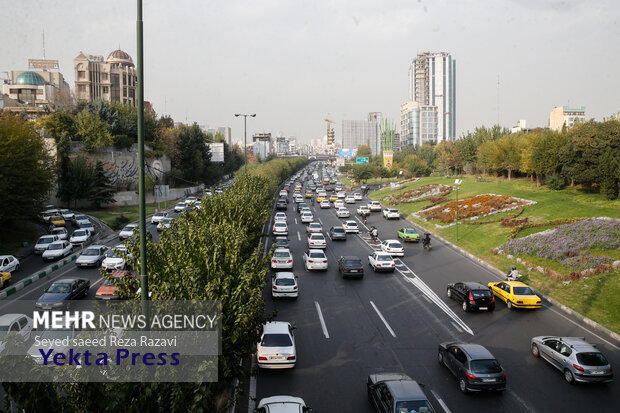 هوای تهران قابل قبول است