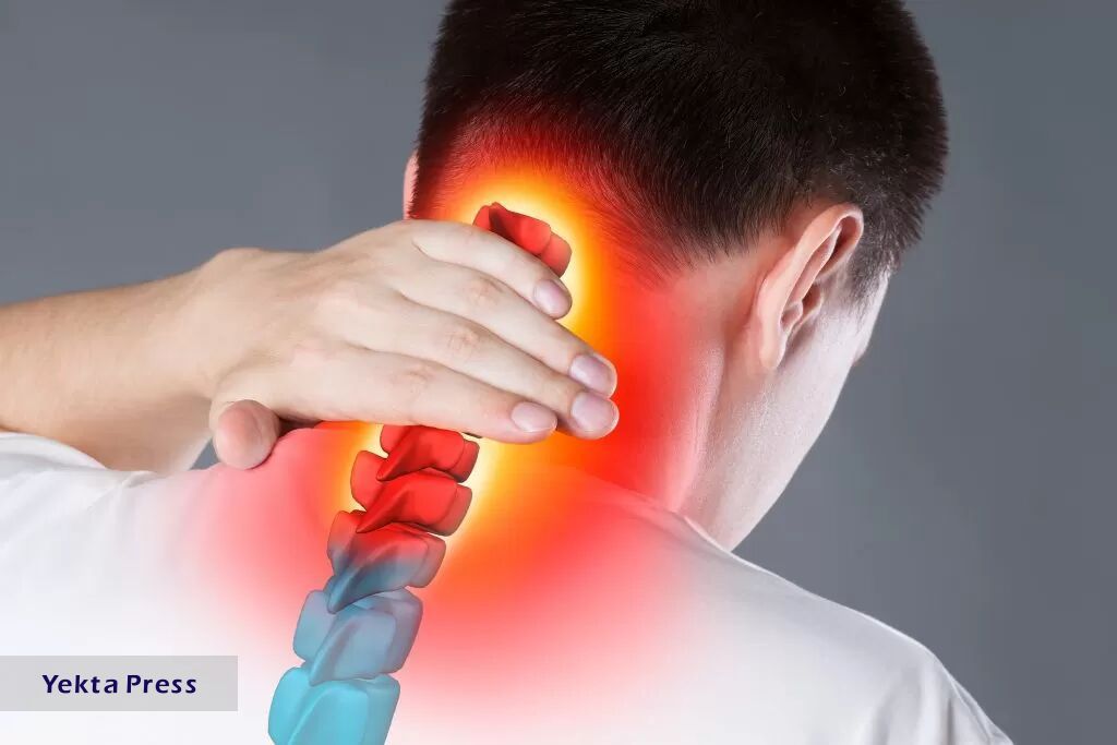دلایل گردن درد و راهکارهای مقابله با آن