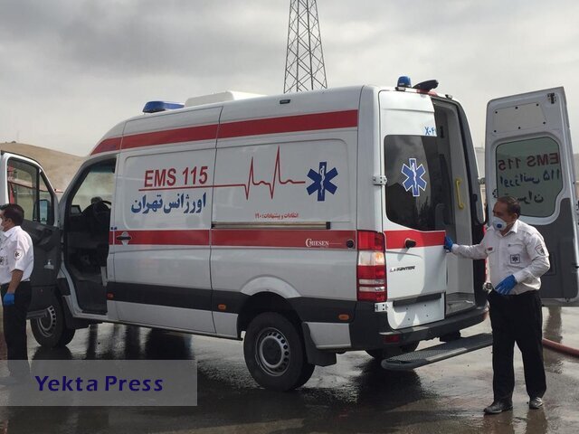 استقرار اتوبوس آمبولانس و درمانگاه‌های سیار اورژانس در میادین اصلی تهران