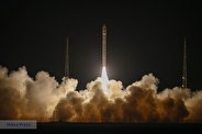 چین سه ماهواره را با موفقیت به فضا فرستاد