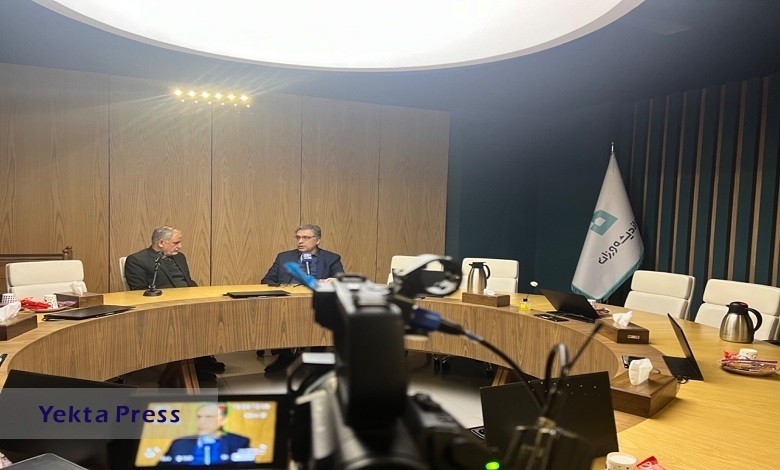 صابر میرزایی: خود آمریکایی‌ها هم نمی‌دانند که چه برخوردی با ایران داشته باشند