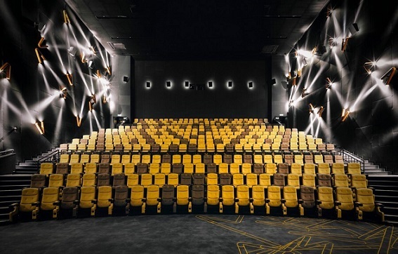 8 فیلم از 8 اسفند