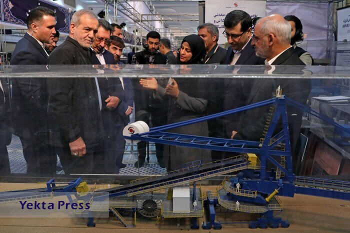 پزشکسانی هستیم که بتوانند مشکلات کشور را حل کنند