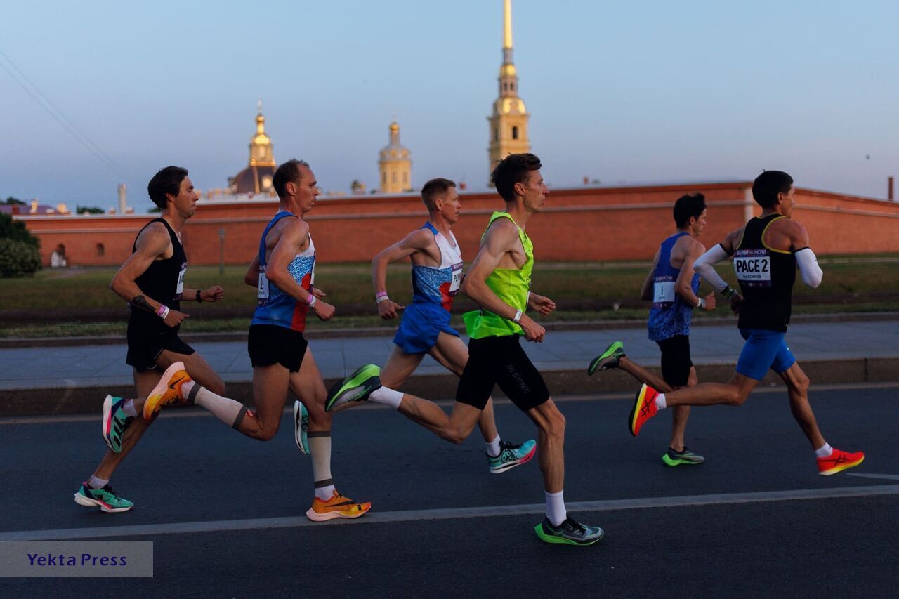 رقابت ۱۷ هزار دونده در مسابقه ماراتن سن‌پترزبورگ
