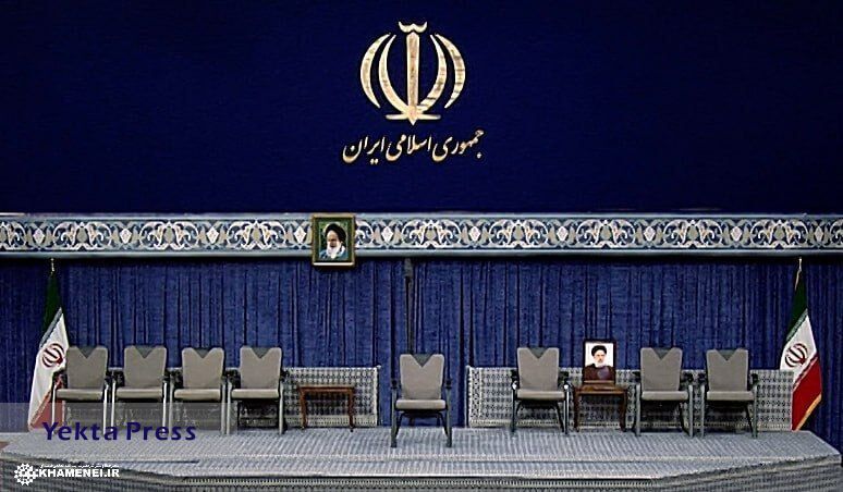 مراسم تنی حکم رئیس‌جمهور منتخب توسط رهبر انقلاب امروز یکشنبه 7 مرداد در حسینیه امام خمینی آغاز شد.
