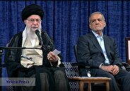 رهبر انقلاب: رئیس جمهور از ظرفیت عظیم مردمی استفاده کند