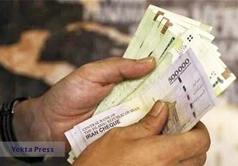 خواستار بازنگری دستمزد ۱۴۰۳ شدند