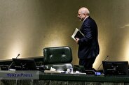 انتقاد قالیباف از تصویب قوانین زیاد در مجلس