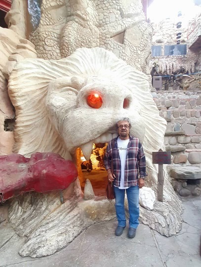 آشتی سنگ و آهن و چوب