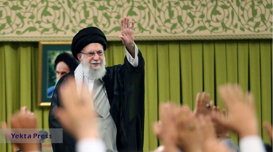 برگزاری مراسم بزرگداشت شهدای خدمت با حضور رهبر انقلاب