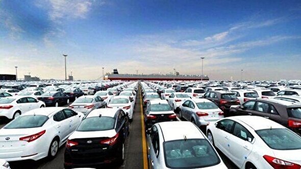 جنگ تعرفهای بر سر واردات خودرو ادامه دارد